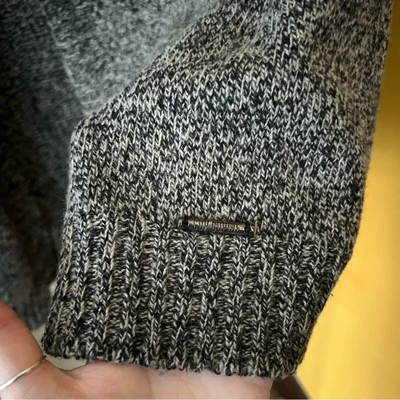 Cop.Copine Virgin Wool Cross Cape Sweater Poncho Arm Slit Minimalist Gray Size S - Picture 6 of 8